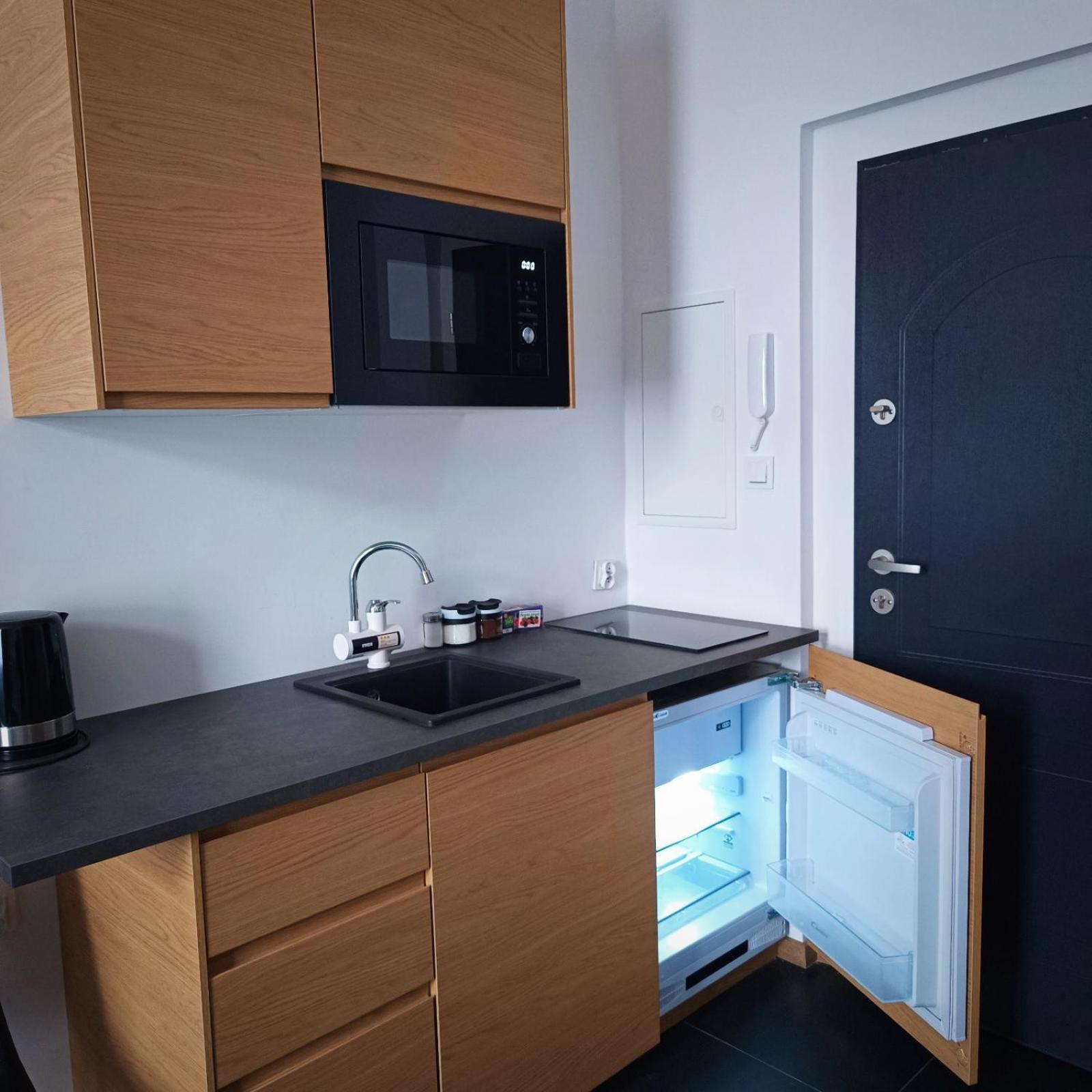Mh Apartment Rzeszów Εξωτερικό φωτογραφία